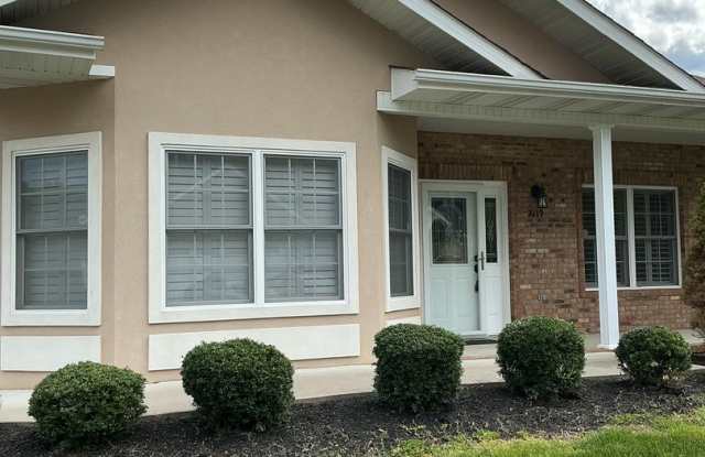 Charming 3 bedroom, 3 bathroom home located in the desirable Sevierville, TN area. photos photos