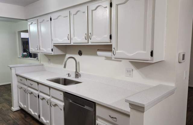 Spacious 3 bedroom Condo near Northville downtown photos photos Spacious 3 bedroom Condo near Northville downtown photos photos