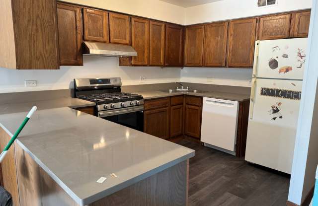 Spacious 2BR Townhome in West Ridge – 1,800 SF photos photos