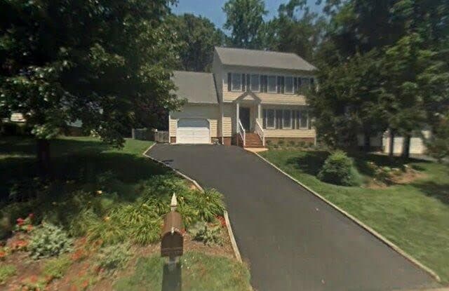 5112 Highberry Woods Road - 5112 Highberry Woods Road, Woodlake, VA 23112