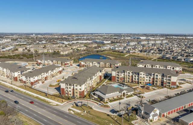 Affordable Housing - The James on Grand Avenue Gallery 3
