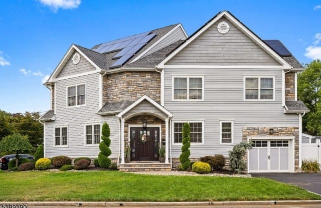 1 CRESCENT PKWY - 1 Crescent Parkway, Union County, NJ 07066