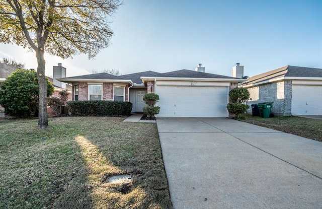 2713 Bluffs Court - 2713 Bluffs Court, McKinney, TX 75071