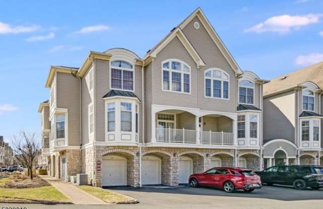 103 Crown Ct Gallery 3