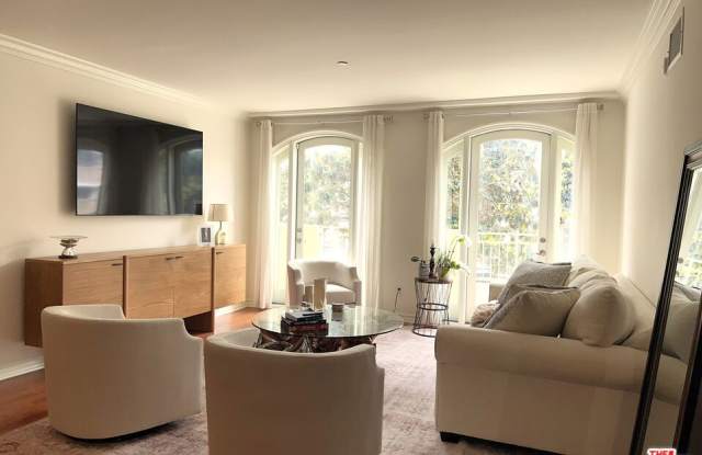 1000 Granville Avenue photos photos