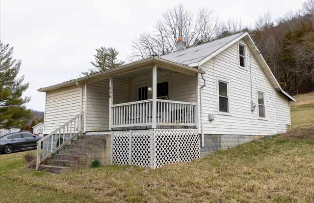 Cozy Living in a Convenient Christiansburg Location Gallery 4