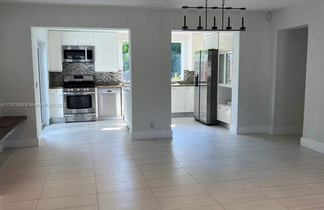 2526 Johnson St - 2526 Johnson Street, Hollywood, FL 33020
