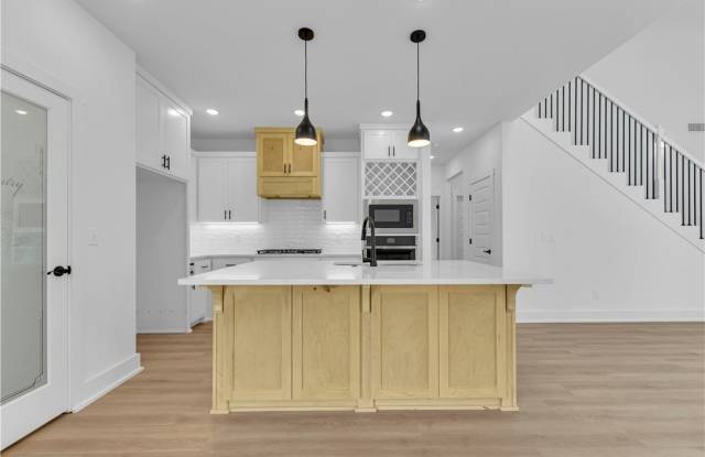 7001 SW Basswood Avenue Gallery 4