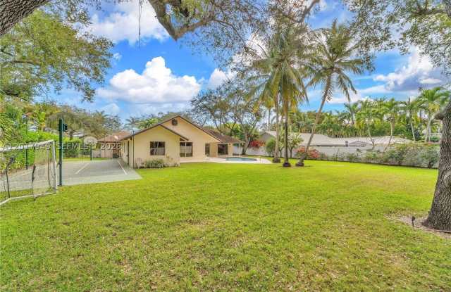 10330 SW 58th Ct Gallery 4