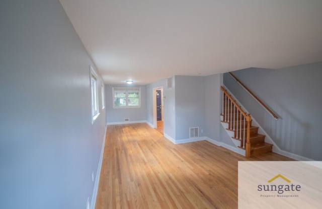 1328 Deanwood Rd Gallery 2