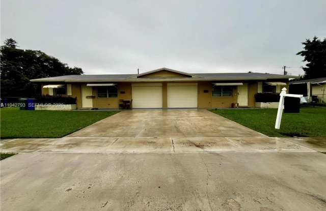 2678 NW 65th Ave photos photos