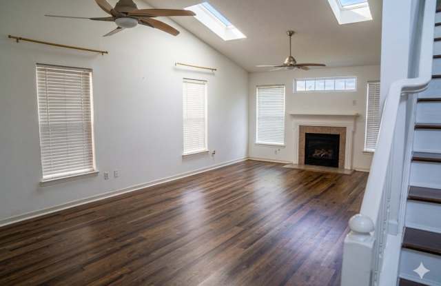 3516 King Edward Way Gallery 3