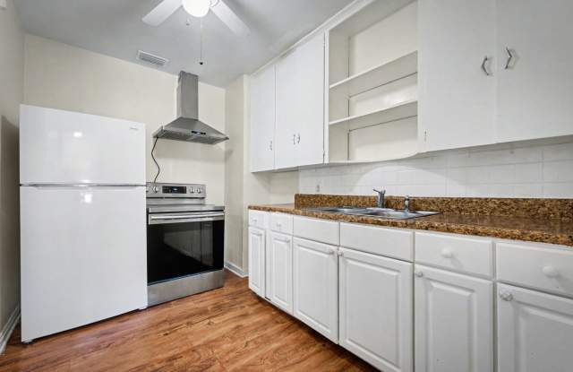 2652 Merwyn Rd photos photos