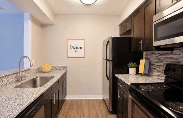 Camelot East Apartments Gallery 2