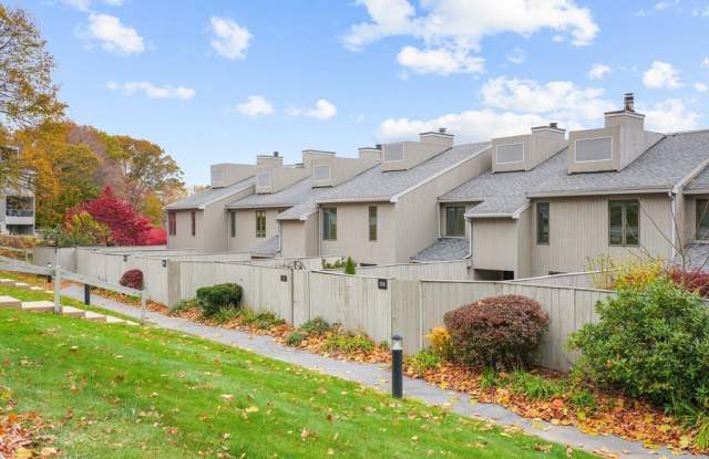 115 Mill Pond - 115 Mill Pond, North Andover, MA 01845