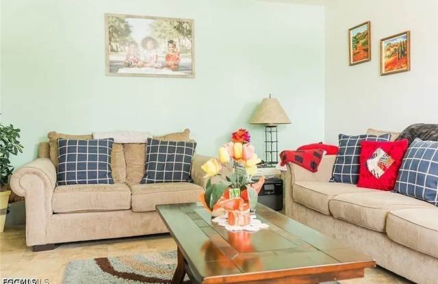 5011 Moon Lane Gallery 2