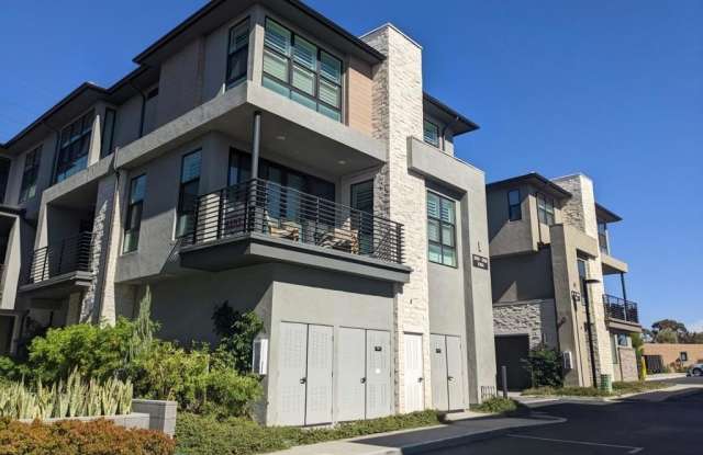 2950 Via Alta Pl - 2950 Via Alta Place, San Diego, CA 92108