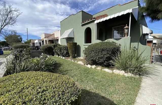 723 E 81st St - 723 East 81st Street, Los Angeles, CA 90001