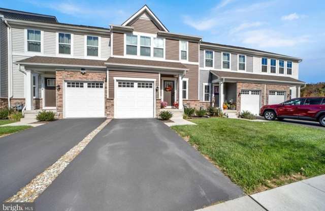 15 PRATT - 15 Pratt Lane, Mercer County, NJ 08648 15 PRATT - 15 Pratt Lane, Mercer County, NJ 08648