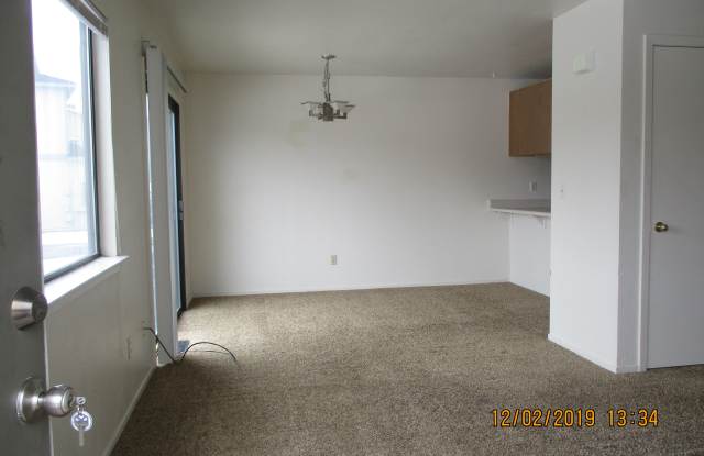 393 Sweetwater Cir Gallery 2