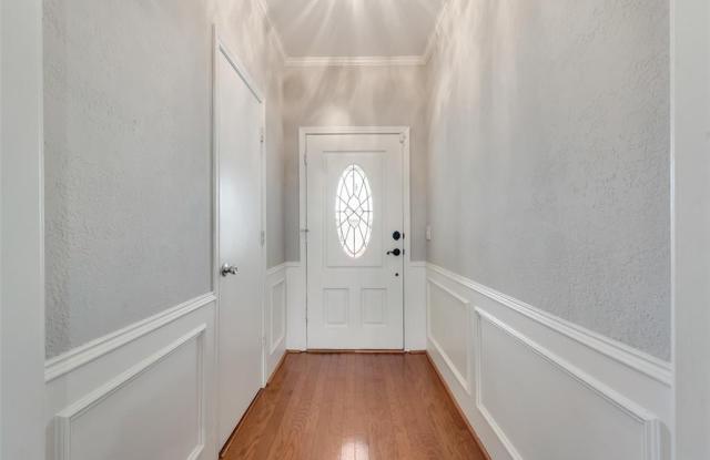 1114 Sandy Creek Drive Gallery 2