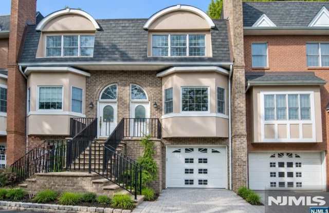 116 Stonegate Trail Gallery 1