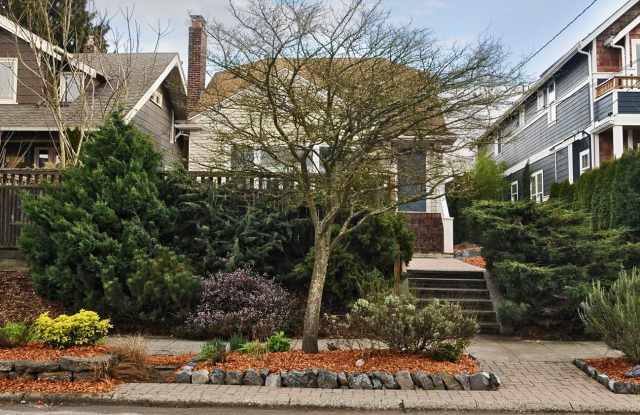 Beautiful Craftsman Home in Desired Neighborhood (Sunset) photos photos