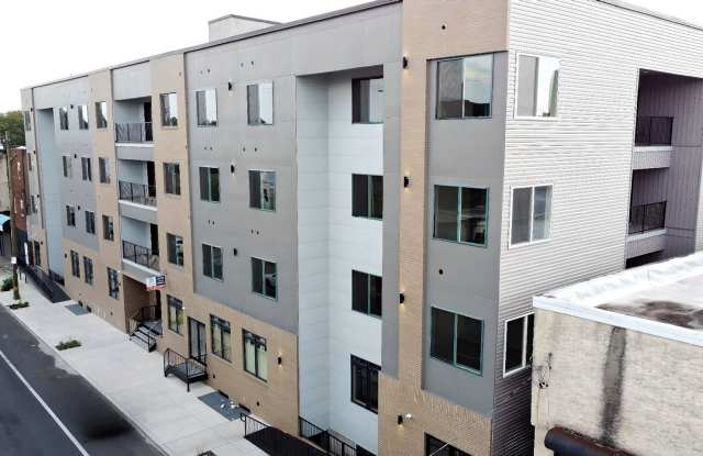 Charming Large 2BR Apartment in Philadelphia unit 31 Gallery 1