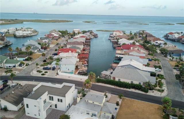 15130 Reales Dr Gallery 2