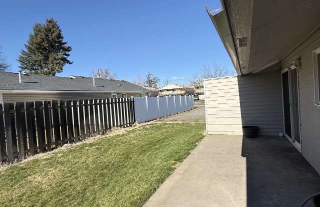 310 Se 3rd St photos photos