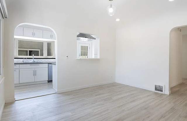 16409 Sunburst St photos photos