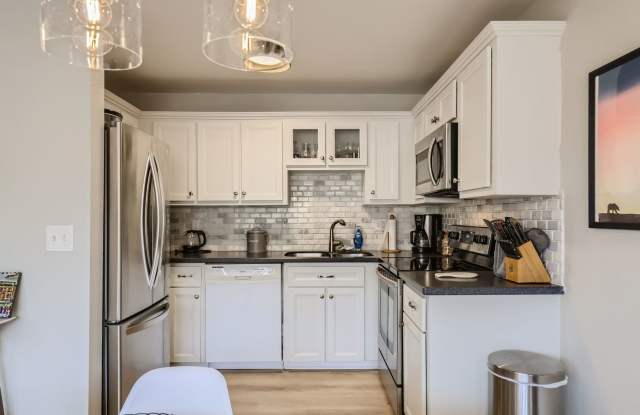 Clean, Modern 2 Bedroom in Central Boulder photos photos