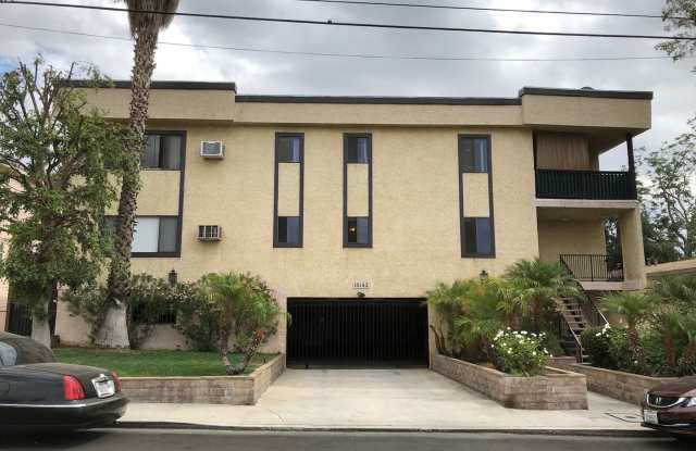 McClemont Avenue Apartments Gallery 1