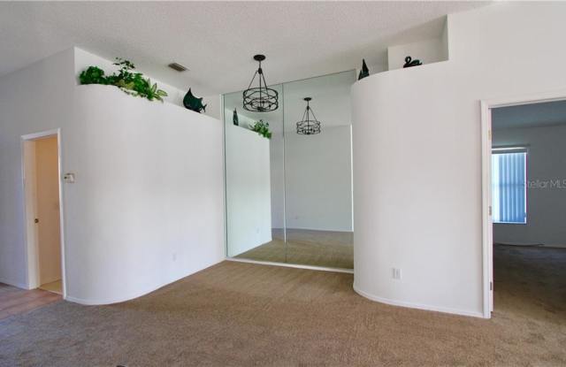 317 FOUNTAINVIEW CIRCLE Gallery 4
