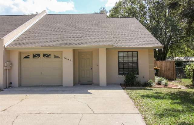 5048 FAIRFIELD COURT - 5048 Fairfield Court, Medulla, FL 33811