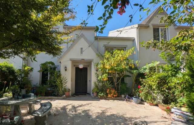 4292 Delacroix CT Gallery 1