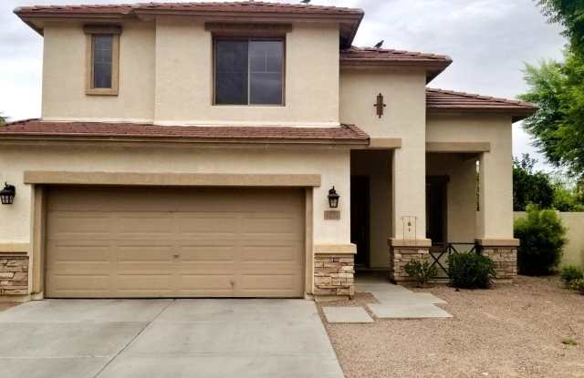 4232 E CREST Court Gallery 2
