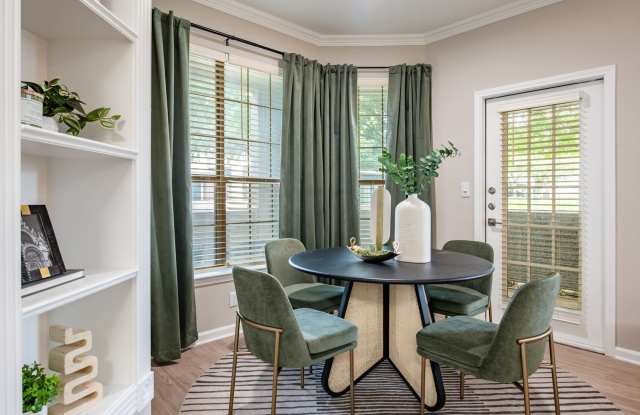 Monticello by the Vineyard Apartments Gallery 3