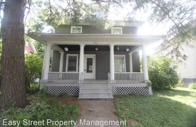943 22nd St. - 943 22nd Street, Rock Island, IL 61201