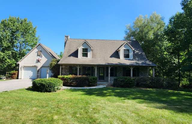 "PRICE DROP" 607 HOLLY CT YORK PA 17406 - 607 Holly Court, York County, PA 17406