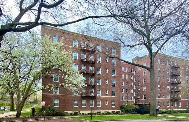 1 Larchmont Acres photos photos
