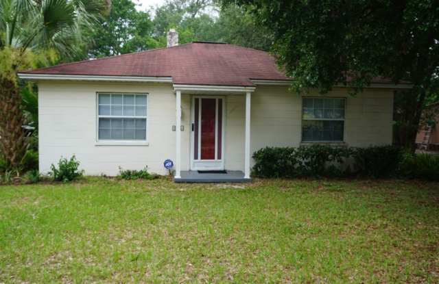 Charming Bungalow Home close to Downtown - 806 Herman Avenue, Orange County, FL 32803