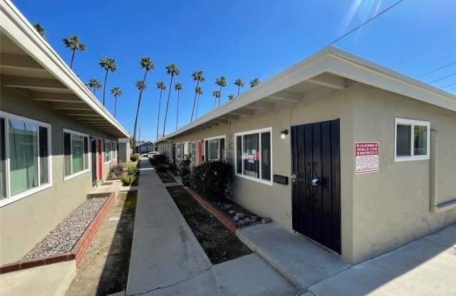 1015 N Azusa Avenue - 1015 North Azusa Avenue, Azusa, CA 91702