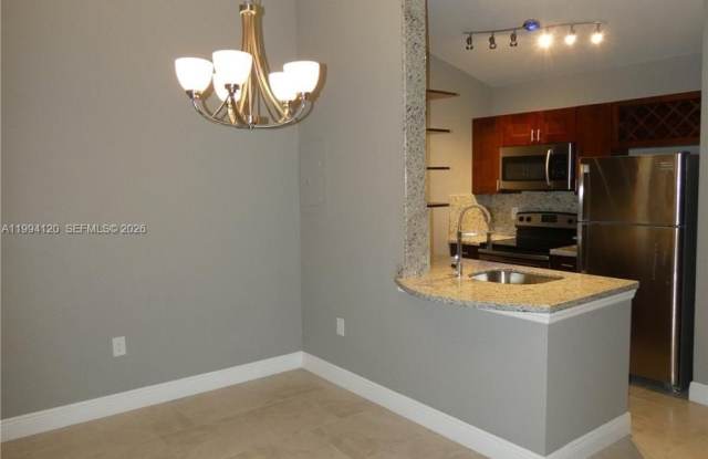 2851 N Oakland Forest Dr photos photos
