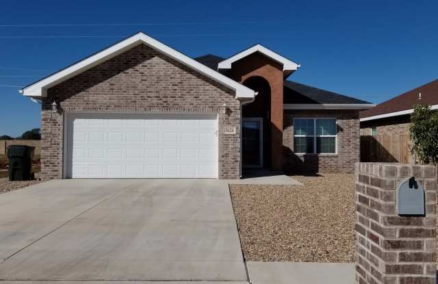OPEN FLOOR PLAN ON HOME ONLY 1 YEAR OLD photos photos OPEN FLOOR PLAN ON HOME ONLY 1 YEAR OLD photos photos