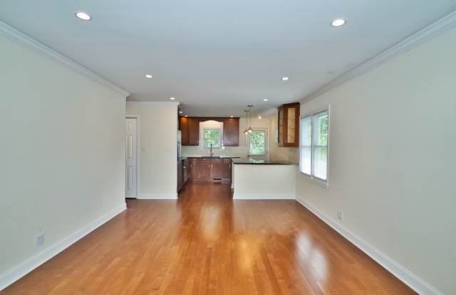 203 Rouse Avenue Gallery 3