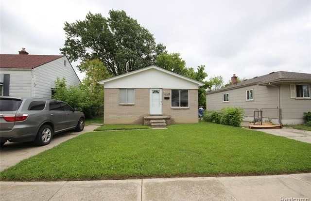 11100 Maxwell Avenue photos photos