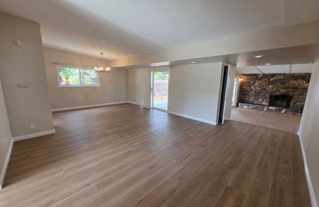 RENT READY SPACIOUS 2BD/2BA WITH GARGE, LAUNDRY AND FRONT AND BACK YARD photos photos