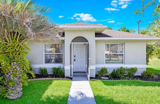 4 Burne Pl - 4 Burne Place, Palm Coast, FL 32137