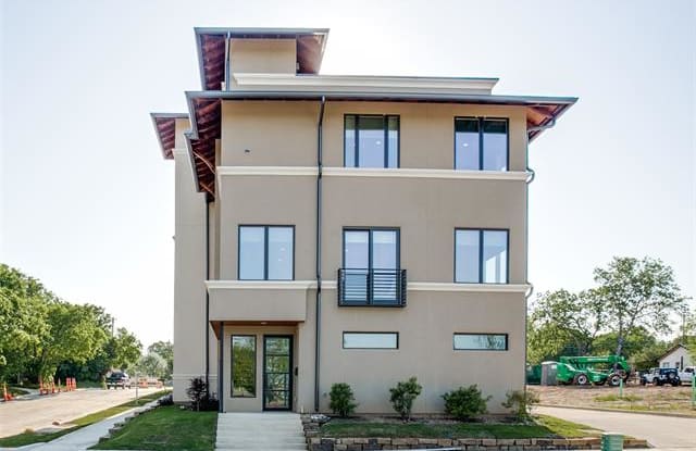 2500 Galvez Avenue - 2500 Galvez Ave, Fort Worth, TX 76111